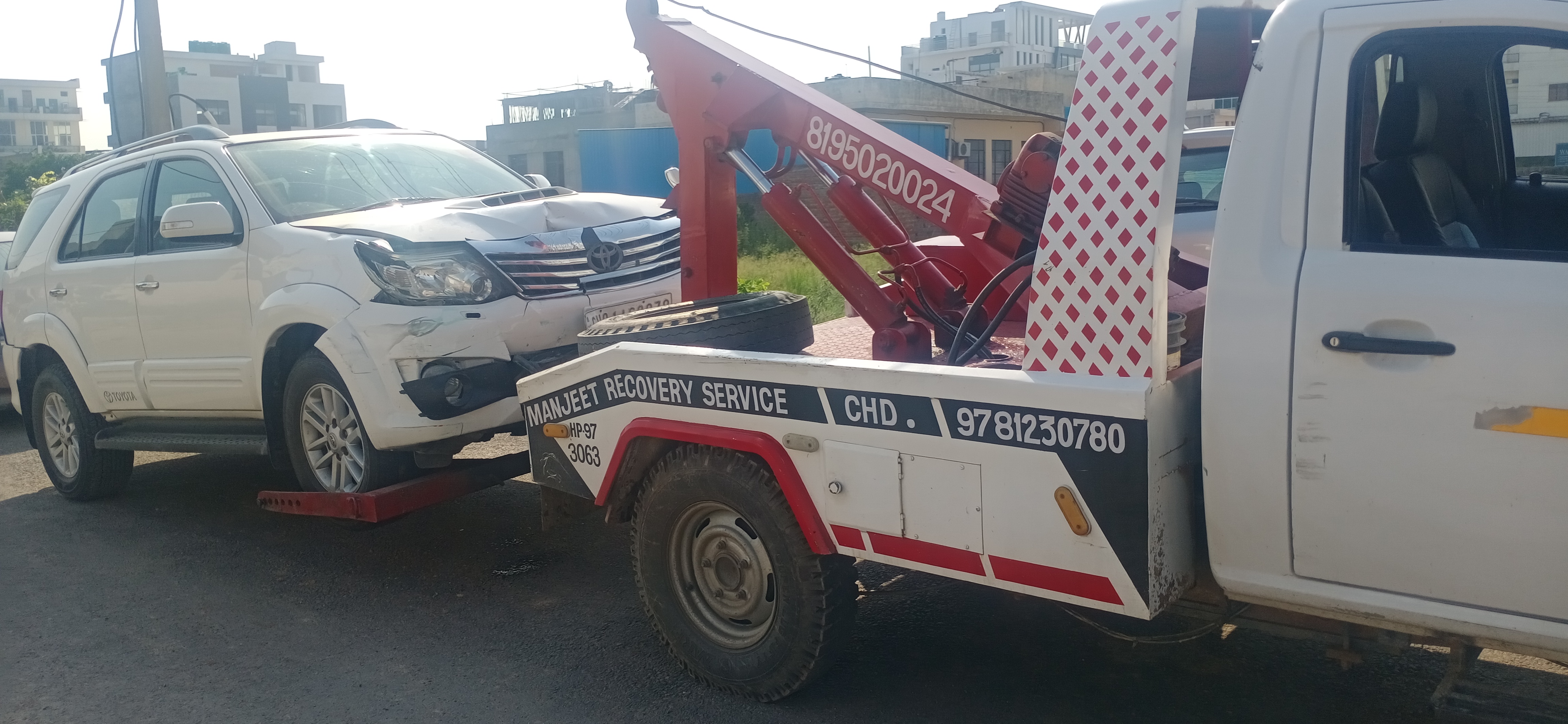 Car Towing Service In Morinda  | Manjeet Towing Services | Best Car Towing Service In Morinda, Top Car Towing Service In Morinda, 24 Hour Car Towing Service In Morinda, Car Tochan Service In Morinda, Car Tow Van near me  - GL75437